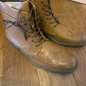KENNETH COLE Brown Ankle Boots Blind-Sided Wing tip Faux Leather size11
